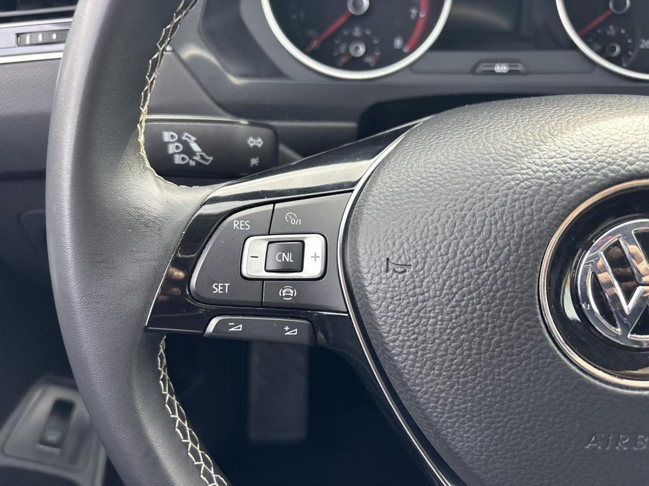 2021 Volkswagen Tiguan COMFORTLINE Photo