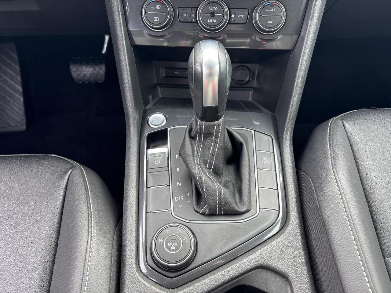 2021 Volkswagen Tiguan COMFORTLINE Photo