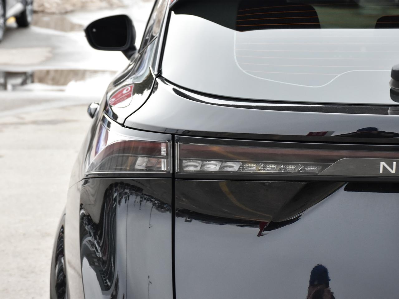 2023 Nissan Ariya PLATINUM+ e-4ORCE  -  Sunroof Photo