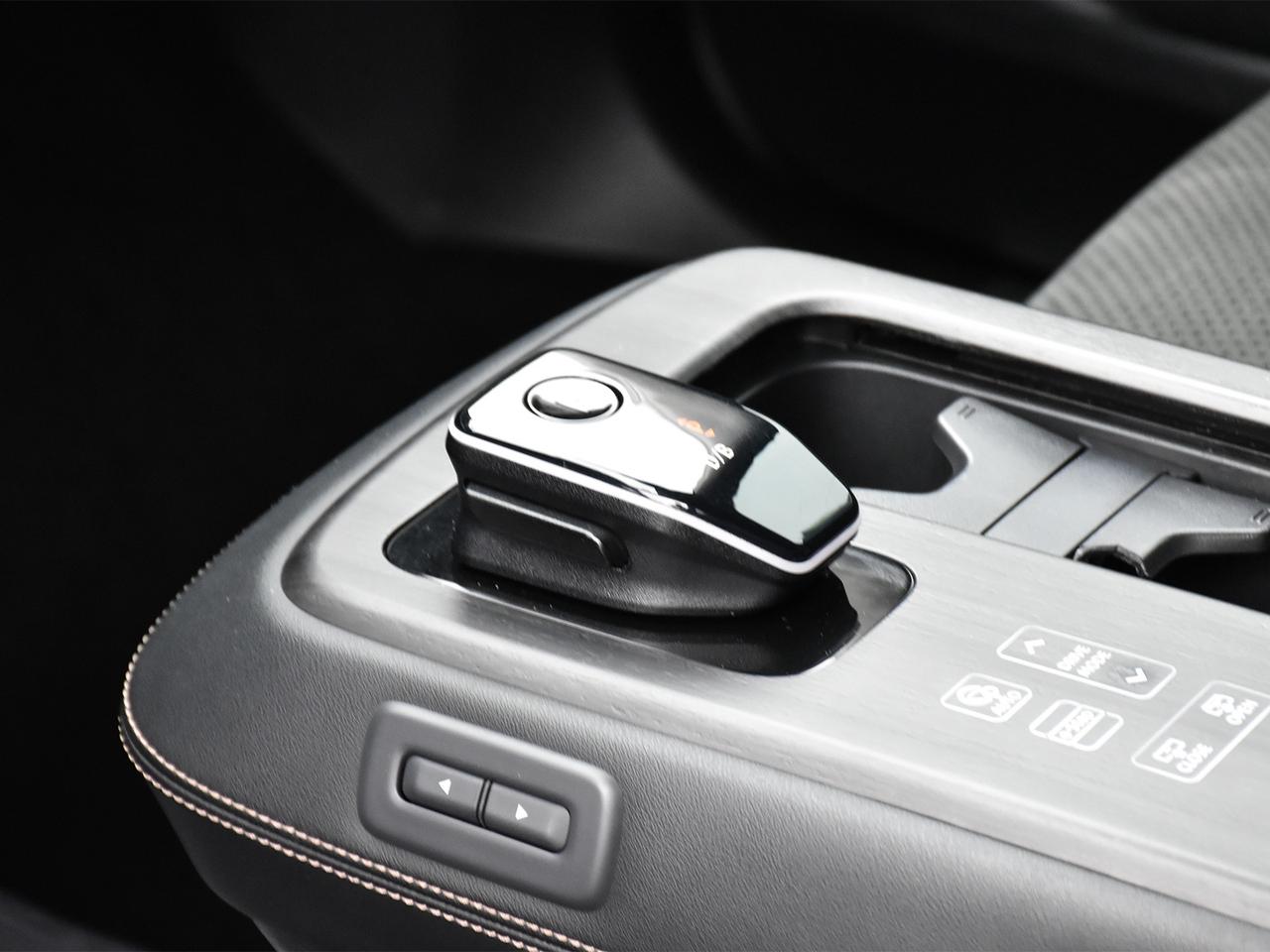 2023 Nissan Ariya PLATINUM+ e-4ORCE  -  Sunroof Photo