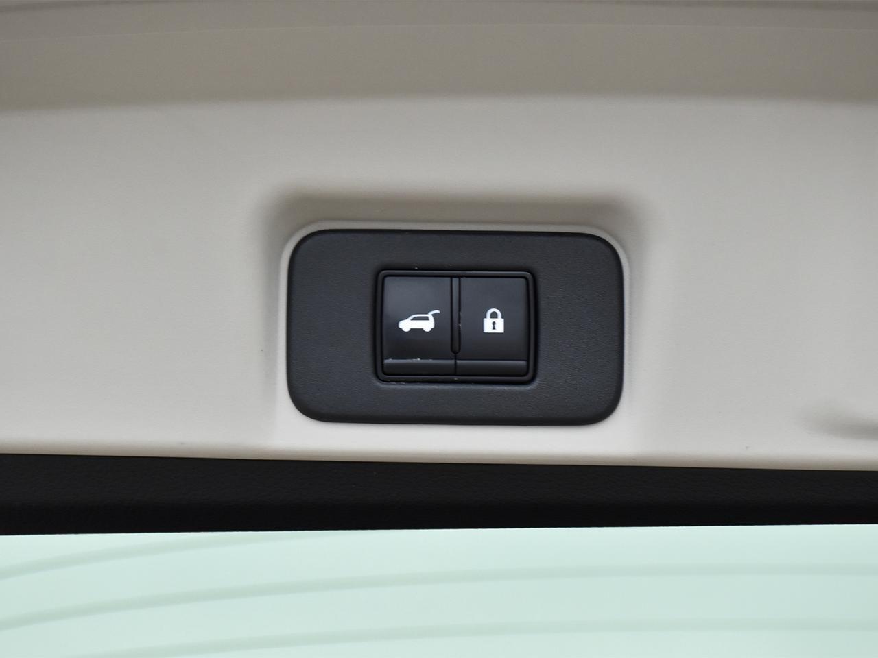 2023 Nissan Ariya PLATINUM+ e-4ORCE  -  Sunroof Photo