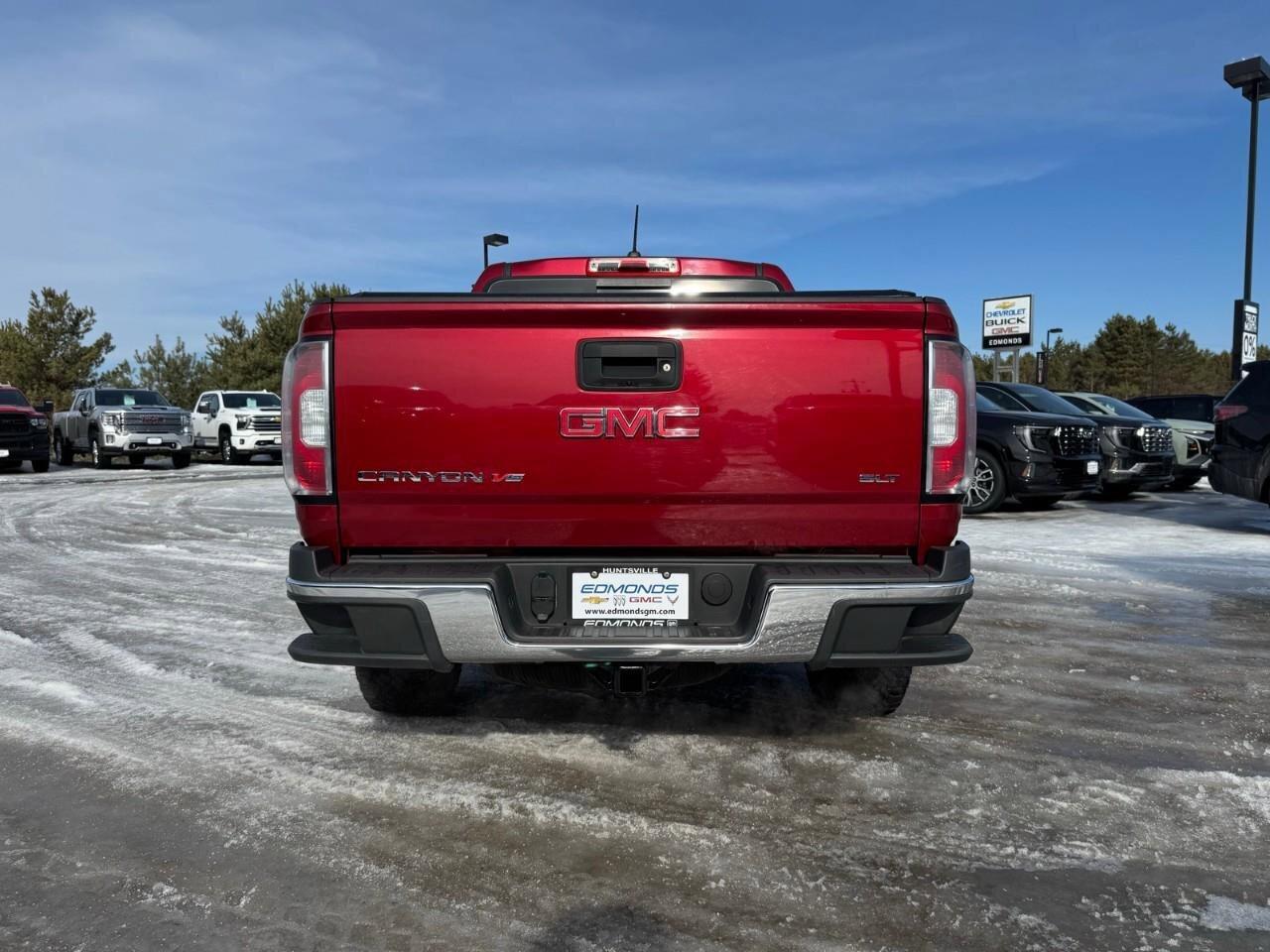 2017 GMC Canyon 4WD SLTSoft Tonneau Cover   Remote Start   Heated Photo