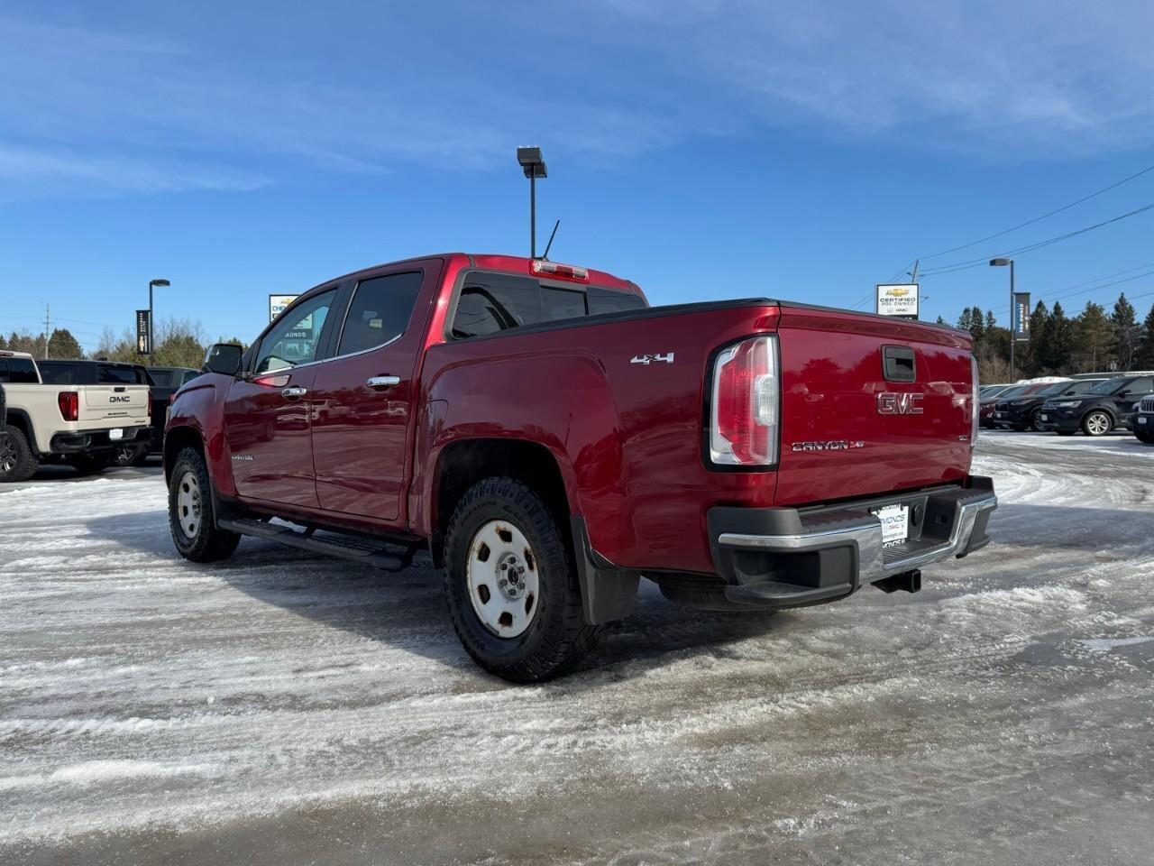 2017 GMC Canyon 4WD SLTSoft Tonneau Cover   Remote Start   Heated Photo