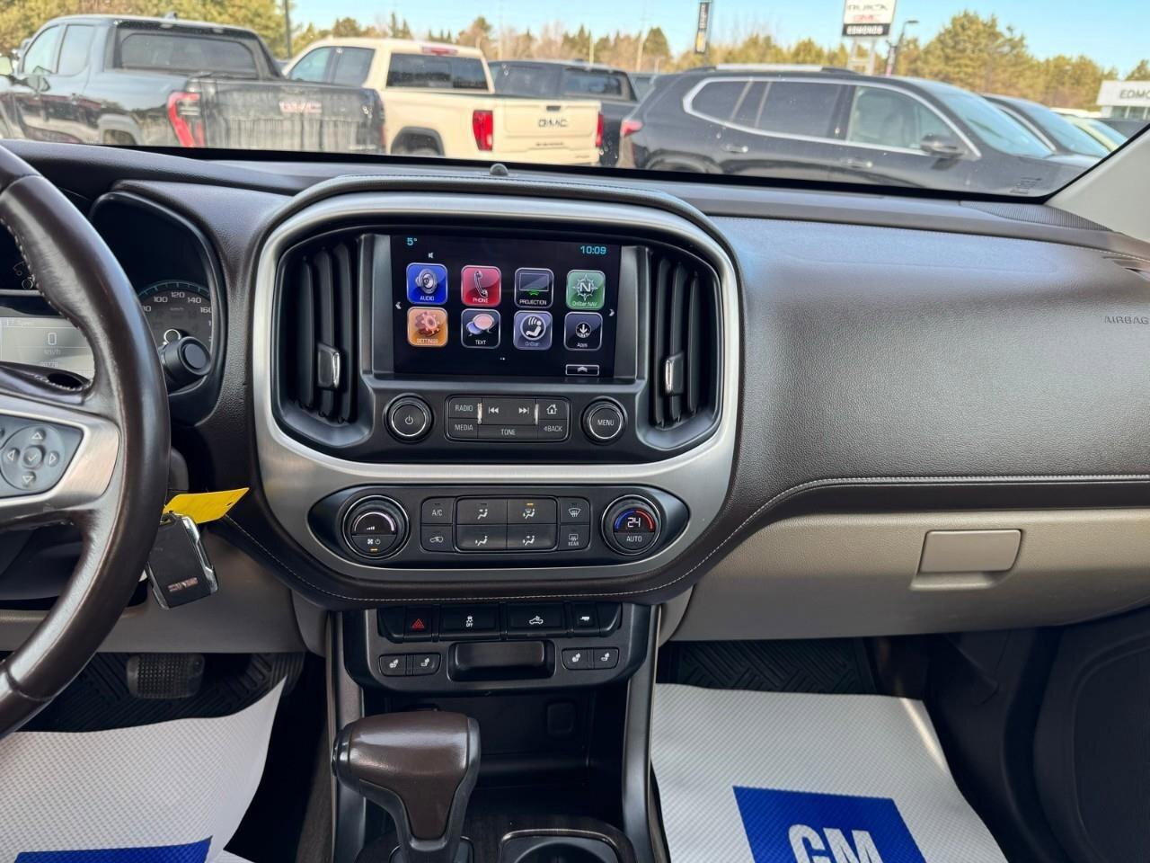 2017 GMC Canyon 4WD SLTSoft Tonneau Cover   Remote Start   Heated Photo