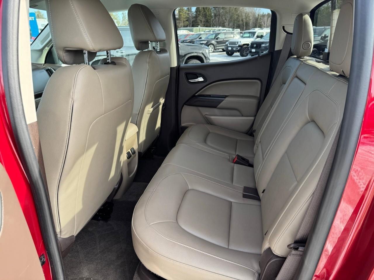 2017 GMC Canyon 4WD SLTSoft Tonneau Cover   Remote Start   Heated Photo