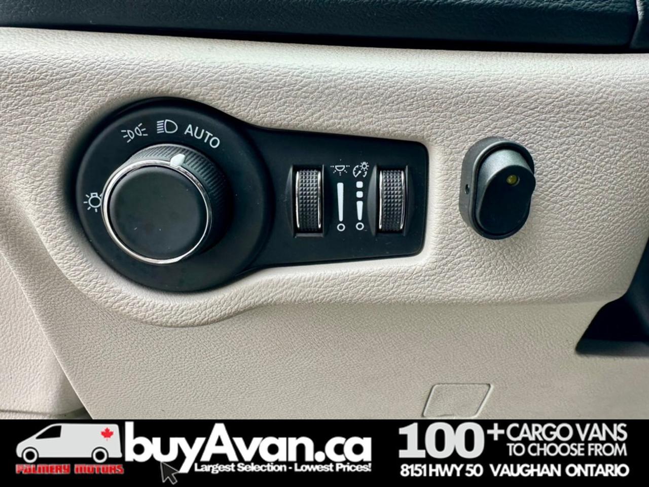 2023 Chrysler Grand Caravan Grand Caravan SXT Cargo + Divider Racks Photo