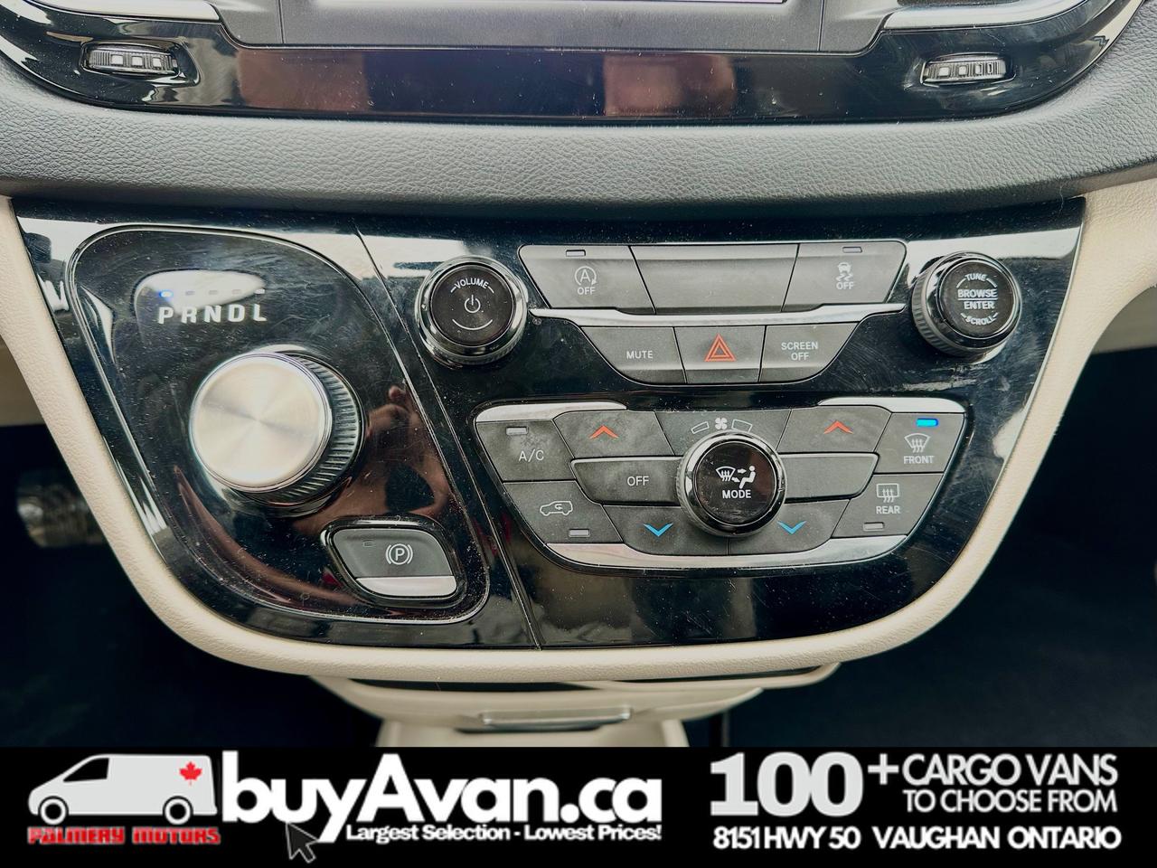 2023 Chrysler Grand Caravan Grand Caravan SXT Cargo + Divider Racks Photo