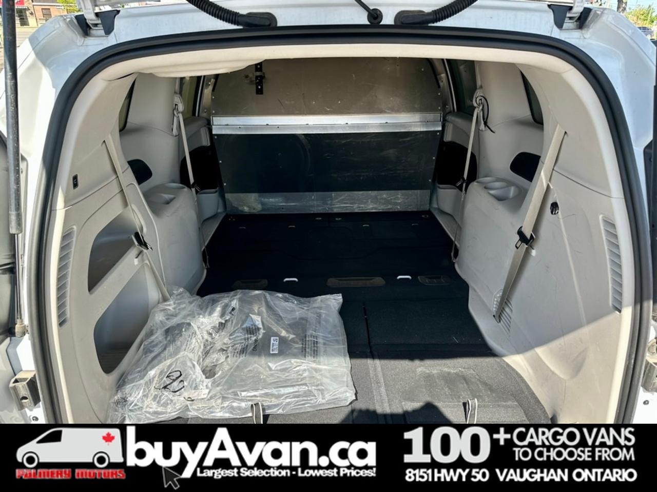 2023 Chrysler Grand Caravan Grand Caravan SXT Cargo + Divider Racks Photo