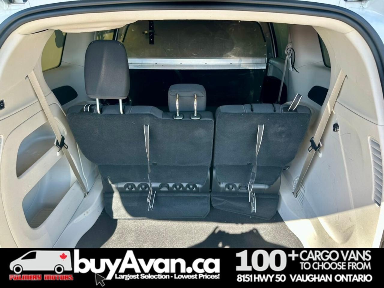 2023 Chrysler Grand Caravan Grand Caravan SXT Cargo + Divider Racks Photo