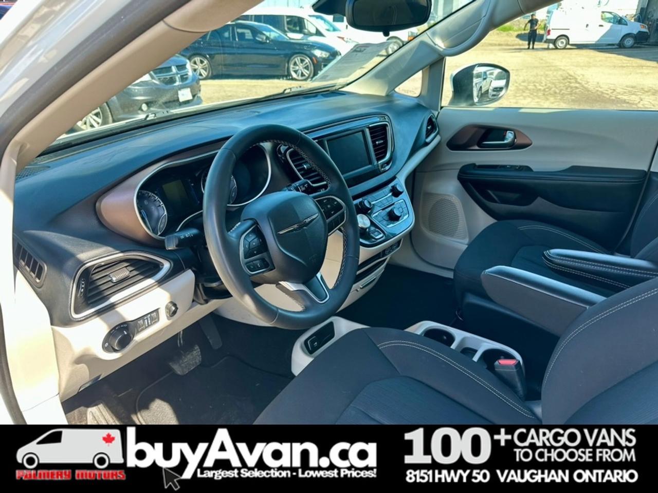 2023 Chrysler Grand Caravan Grand Caravan SXT Cargo + Divider Racks Photo