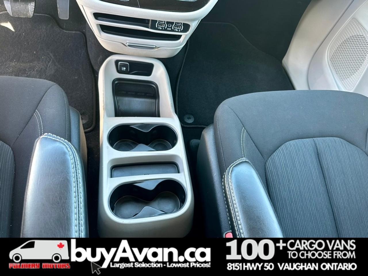 2023 Chrysler Grand Caravan Grand Caravan SXT Cargo + Divider Racks Photo