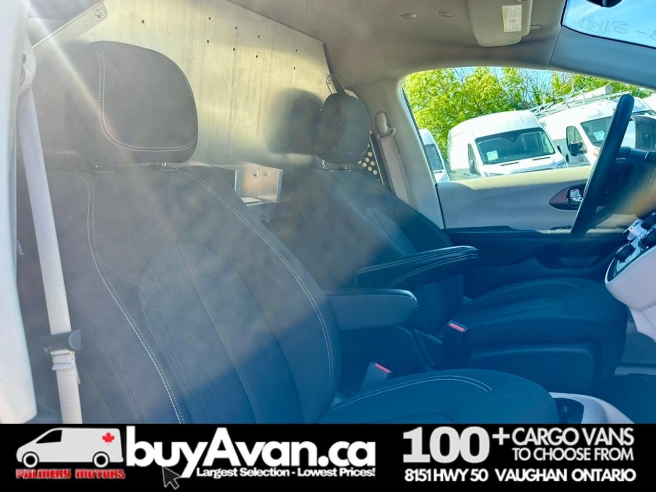 2023 Chrysler Grand Caravan Grand Caravan SXT Cargo + Divider Racks Photo