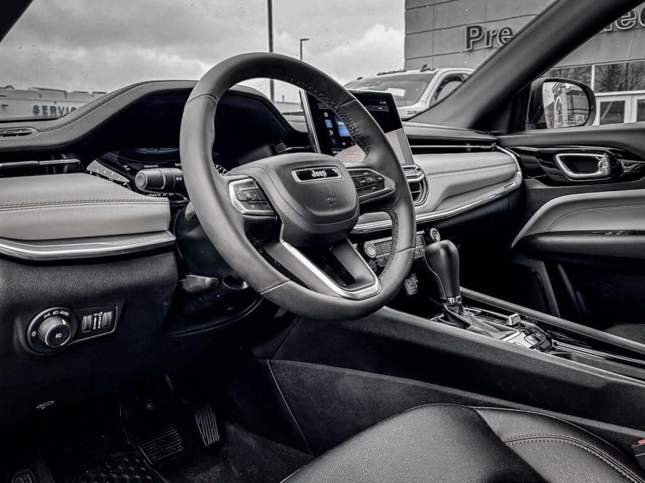 2024 Jeep Compass Limited   BLINDSPOT   LANE KEEP   REMOTE START   H Photo