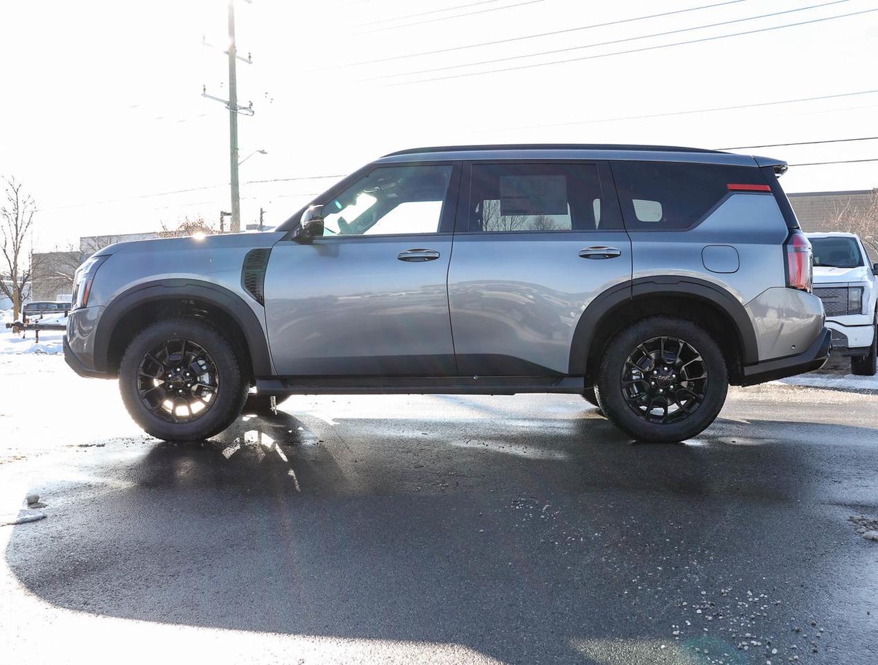 2026 Nissan Armada PRO-4X Photo4