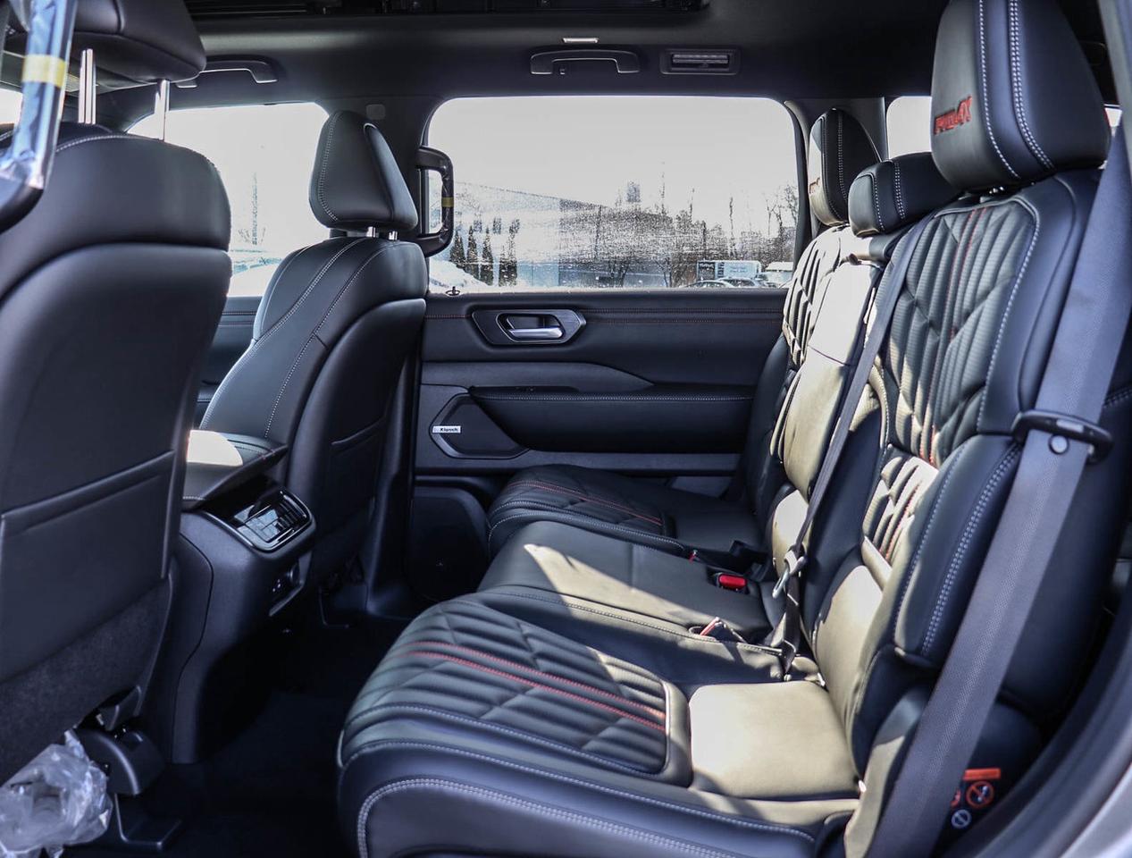2026 Nissan Armada PRO-4X Photo