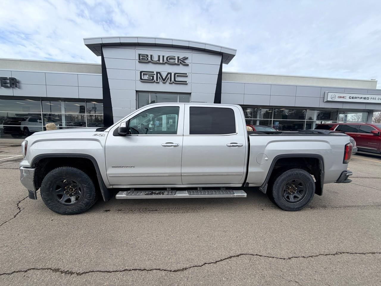 2018 GMC Sierra 1500 4WD Crew Cab 143.5  SLT Photo