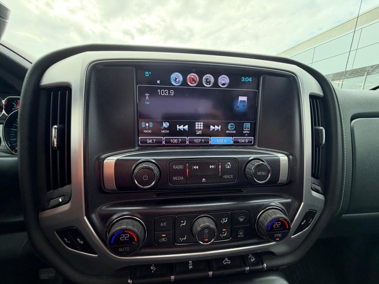 2018 GMC Sierra 1500 4WD Crew Cab 143.5  SLT Photo