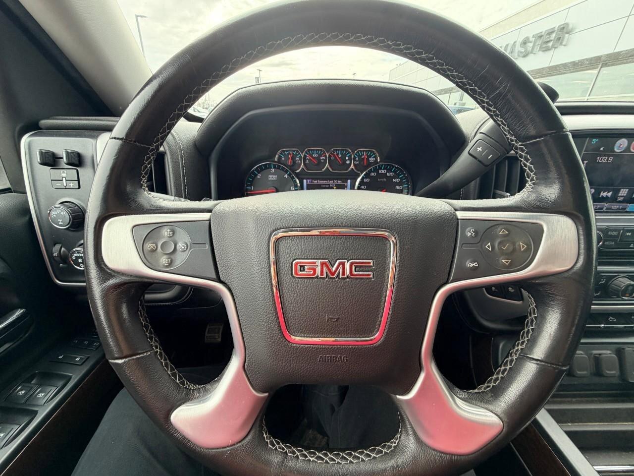 2018 GMC Sierra 1500 4WD Crew Cab 143.5  SLT Photo