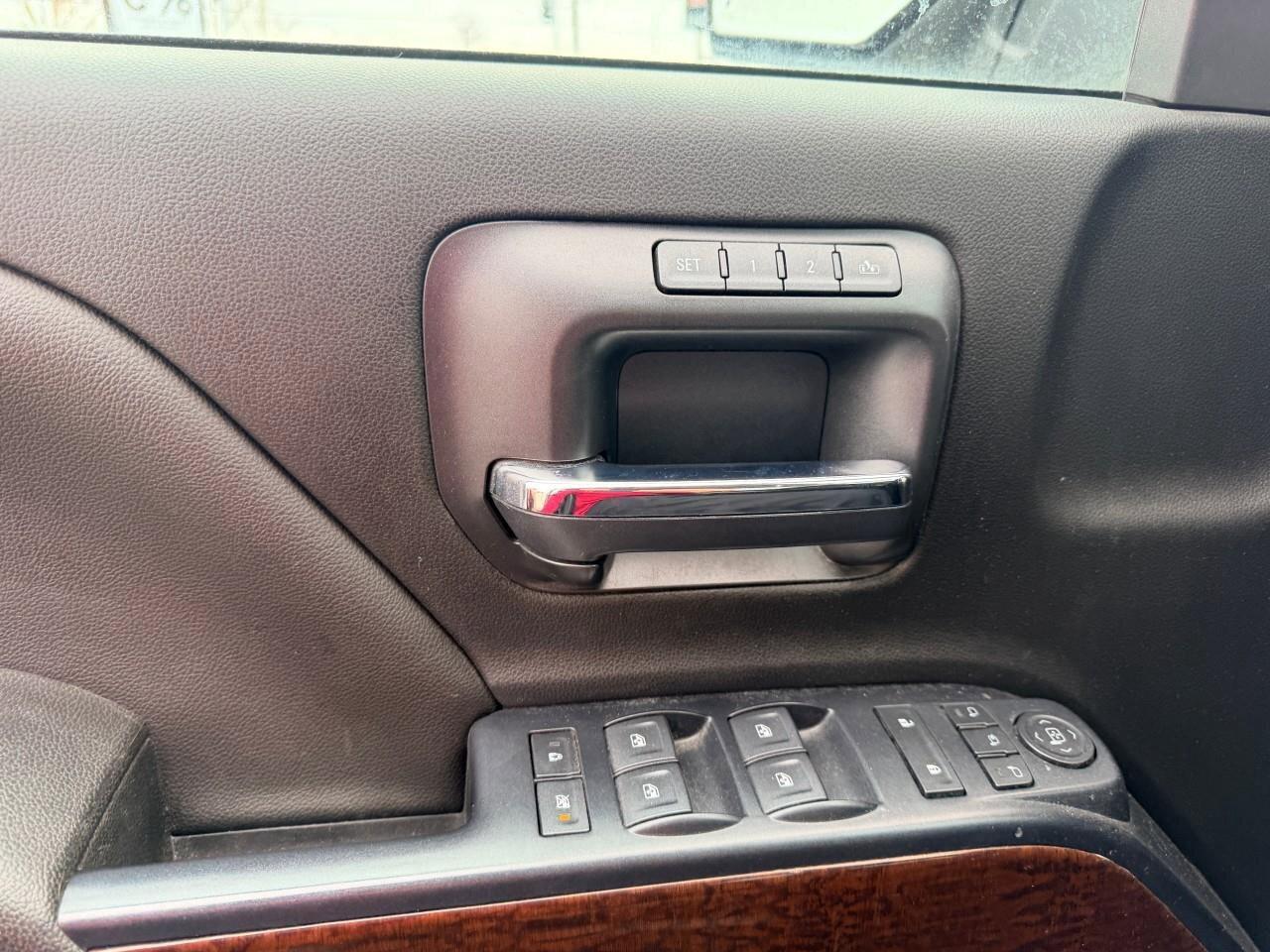 2018 GMC Sierra 1500 4WD Crew Cab 143.5  SLT Photo