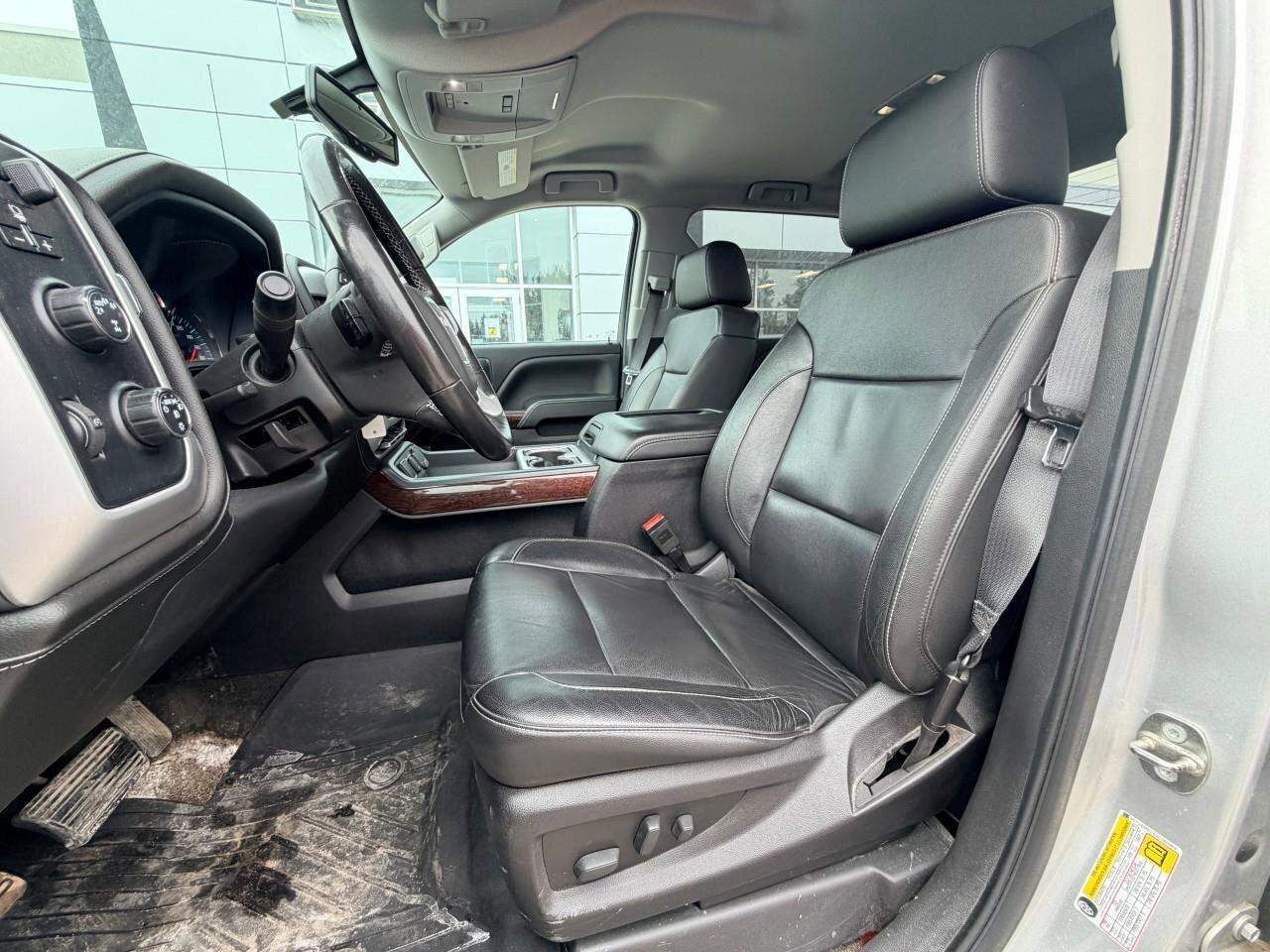 2018 GMC Sierra 1500 4WD Crew Cab 143.5  SLT Photo