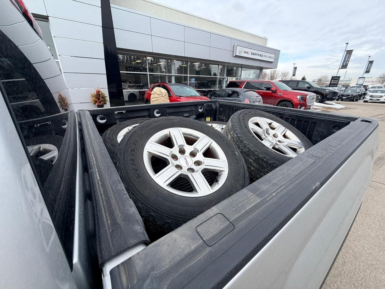 2018 GMC Sierra 1500 4WD Crew Cab 143.5  SLT Photo