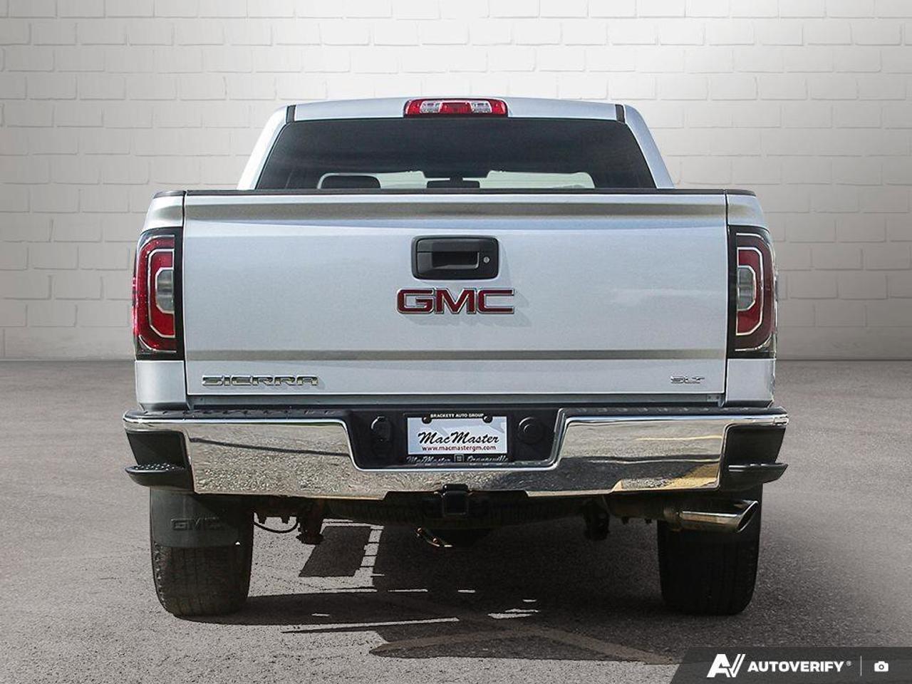2018 GMC Sierra 1500 SLTSLT, 5.3L V8, 4X4, ALLOYS, LEATHER, CERTIFIED A Photo3