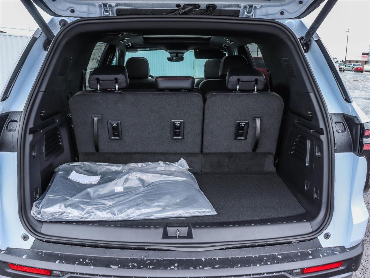 2026 Chevrolet Traverse AWD 4dr Z71 Photo