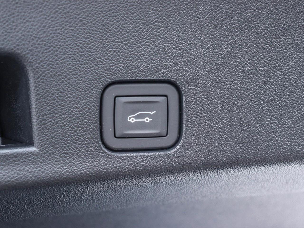 2026 Chevrolet Traverse AWD 4dr Z71 Photo