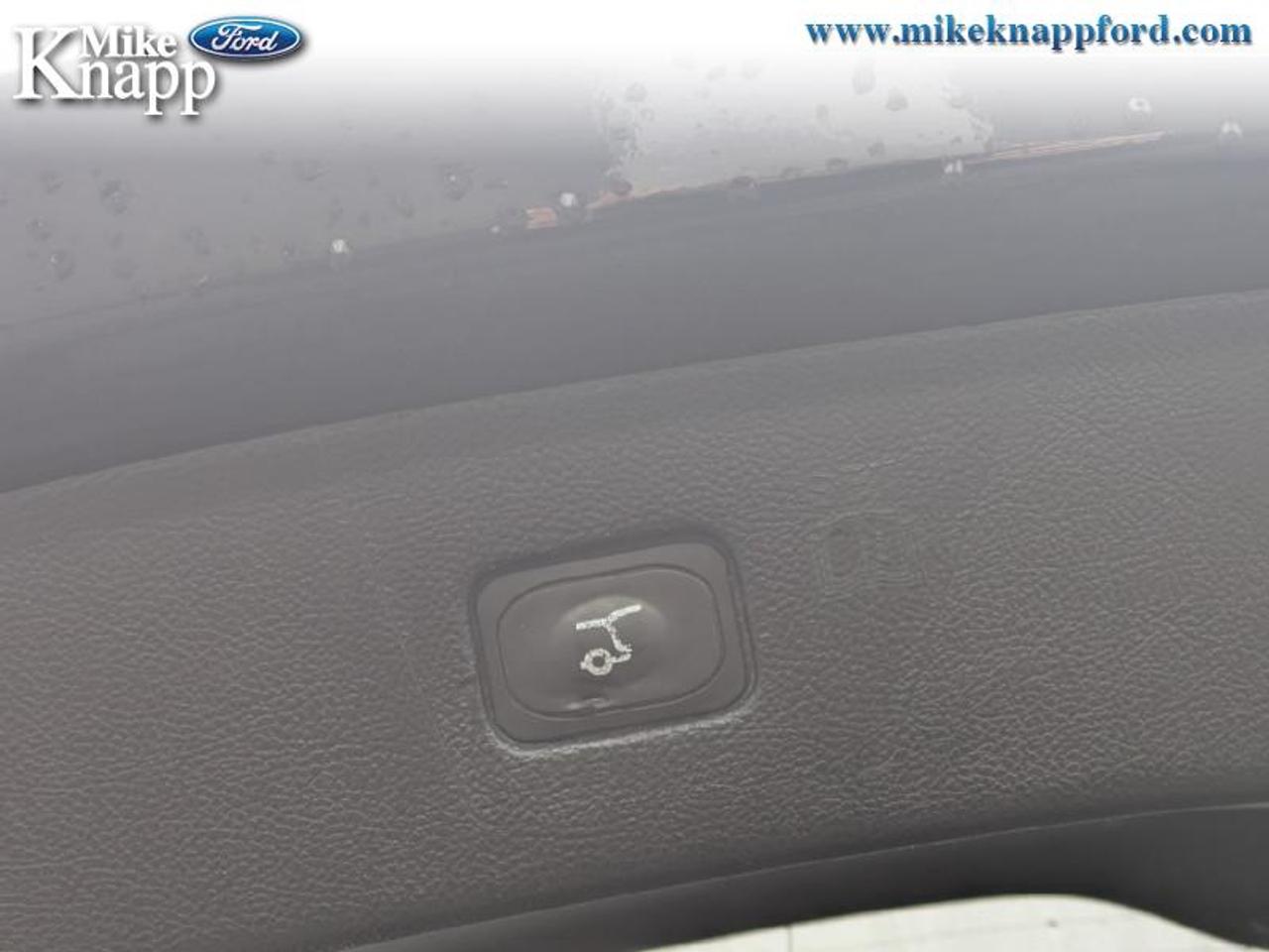 2022 Ford Edge ST Line Photo