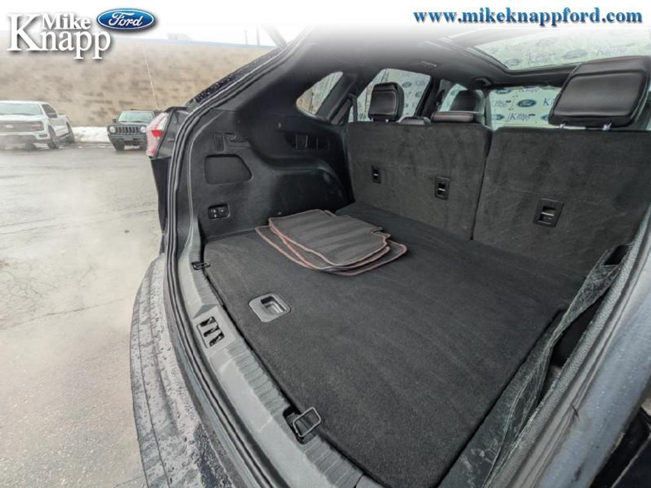 2022 Ford Edge ST Line Photo