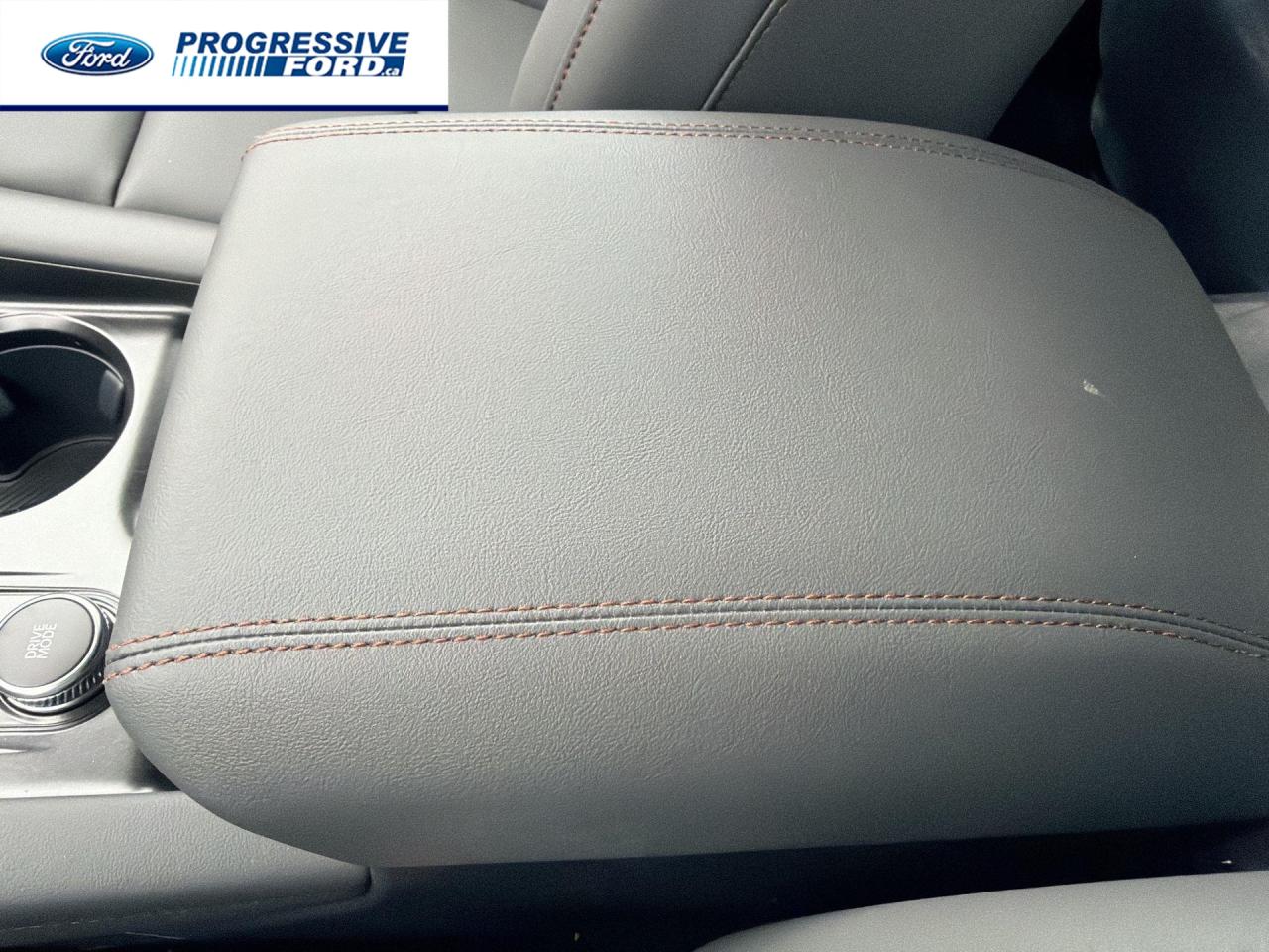 2026 Ford Explorer Active 4dr 4x4 Photo