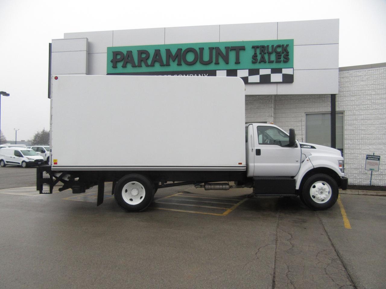 2023 Ford F-650 16FT UNICELL BOX POWER LIFTGATE Photo