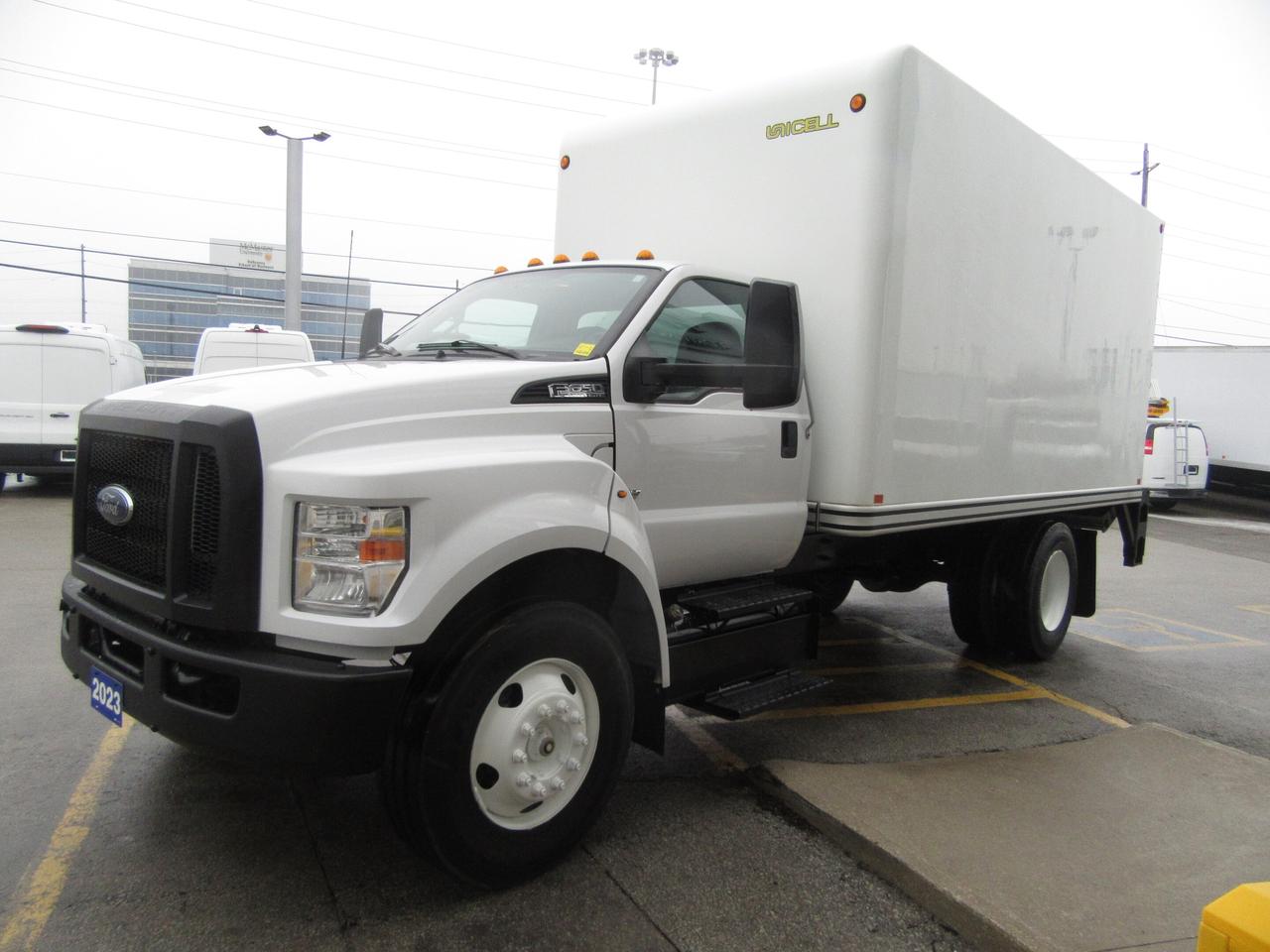 2023 Ford F-650 16FT UNICELL BOX POWER LIFTGATE Photo