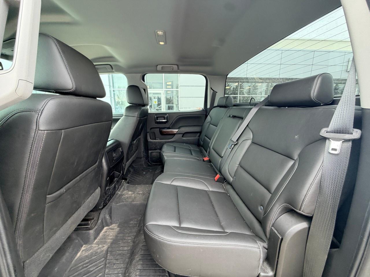 2018 GMC Sierra 1500 4WD CREW CAB SHORT BOX SLT Photo