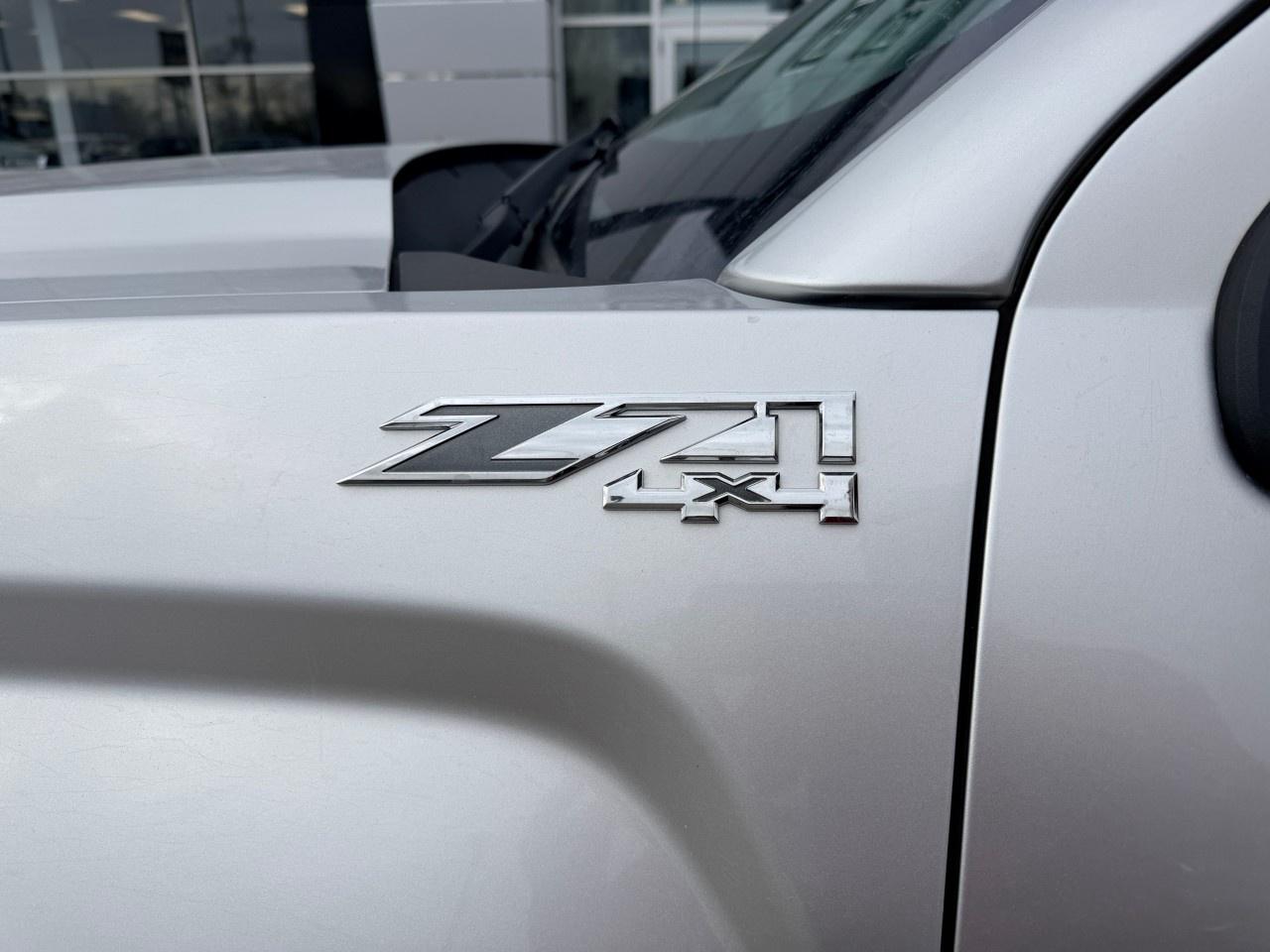 2018 GMC Sierra 1500 4WD CREW CAB SHORT BOX SLT Photo