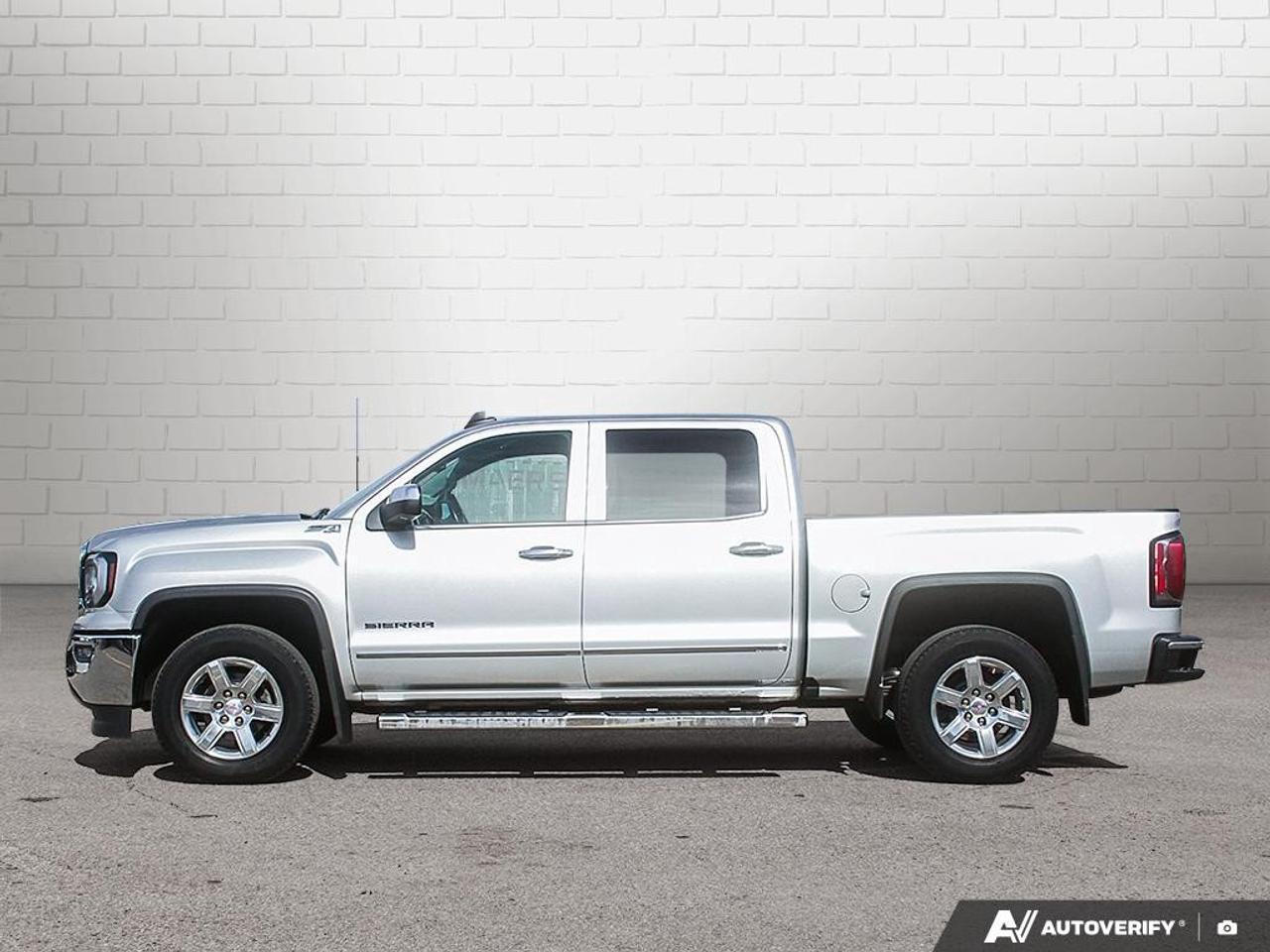 2018 GMC Sierra 1500 4WD CREW CAB SHORT BOX SLT Photo