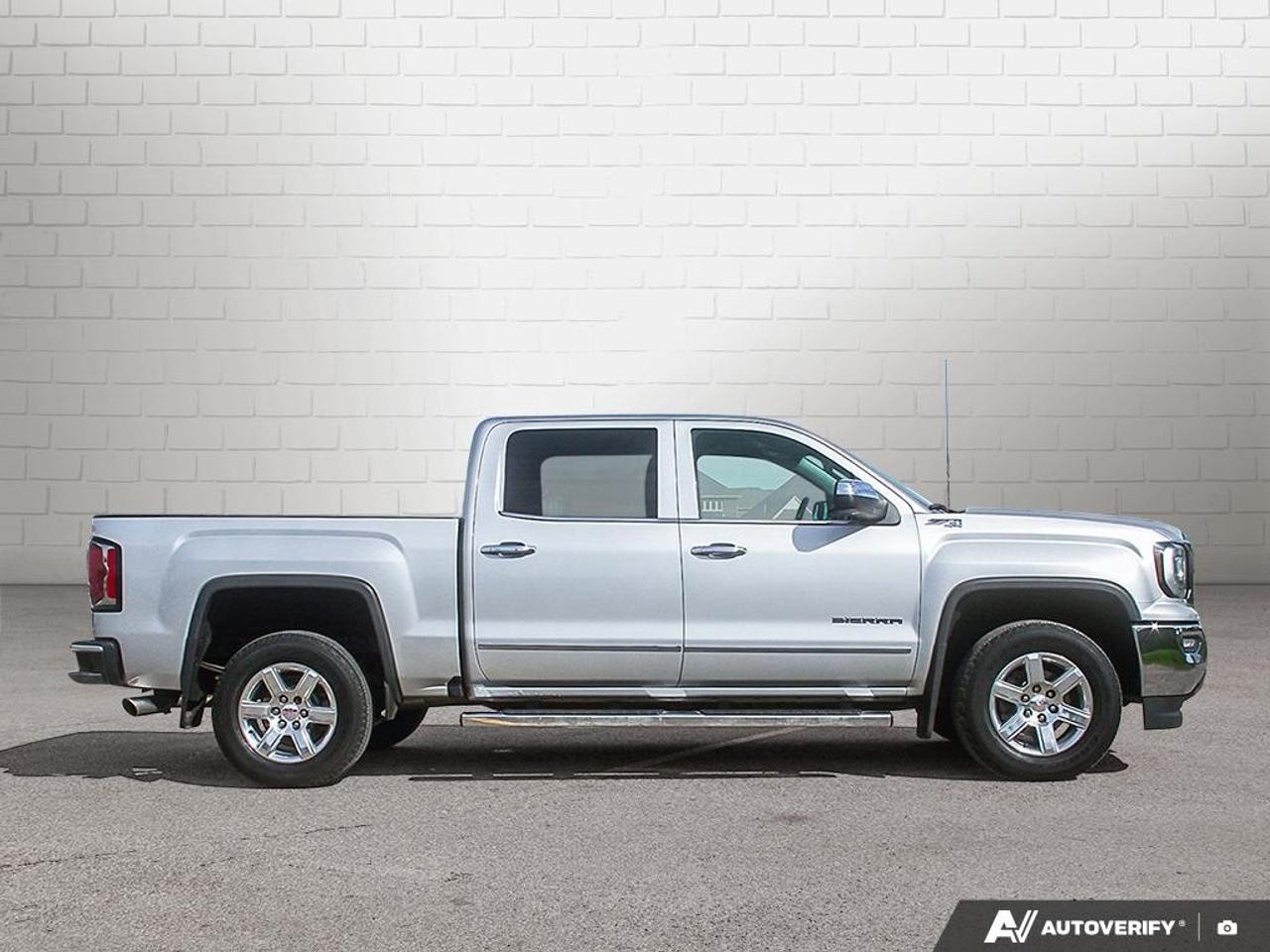 2018 GMC Sierra 1500 4WD CREW CAB SHORT BOX SLT Photo