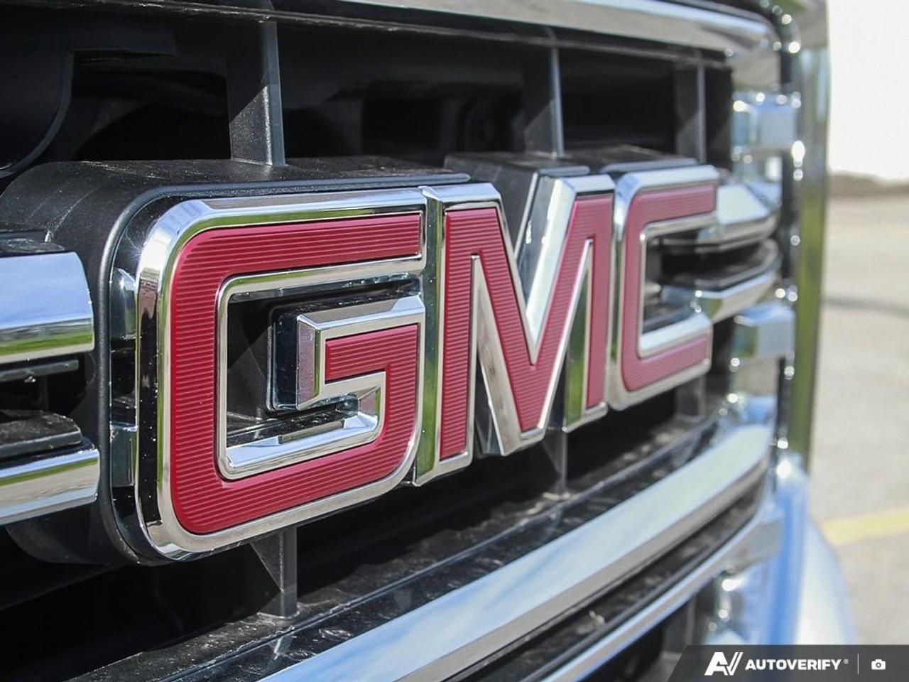 2018 GMC Sierra 1500 4WD CREW CAB SHORT BOX SLT Photo