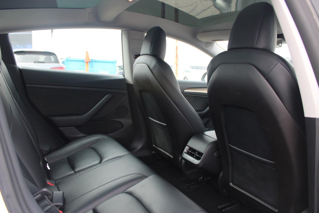 2021 Tesla Model 3 STANDARD RANGE PLUS Photo