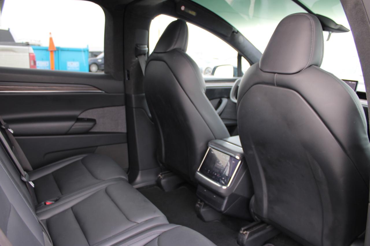 2022 Tesla Model X Long Range   7 Passenger   No Accident   Clean Car Photo