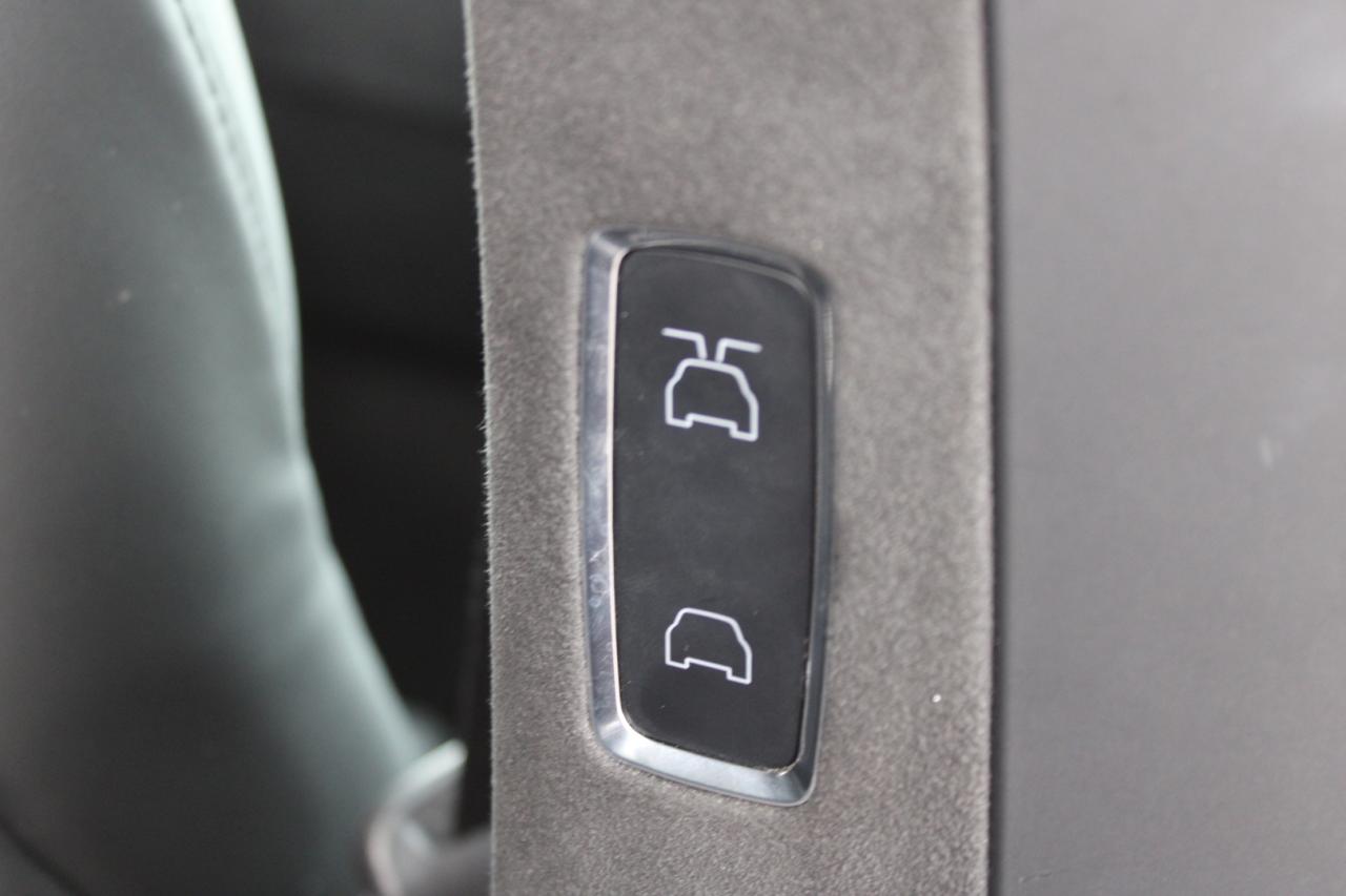 2022 Tesla Model X Long Range   7 Passenger   No Accident   Clean Car Photo