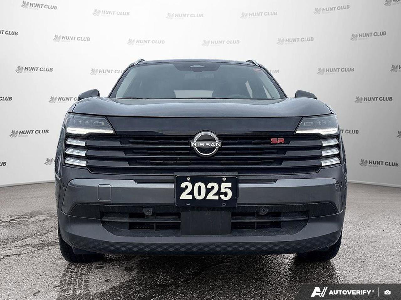 2025 Nissan Kicks SR Photo