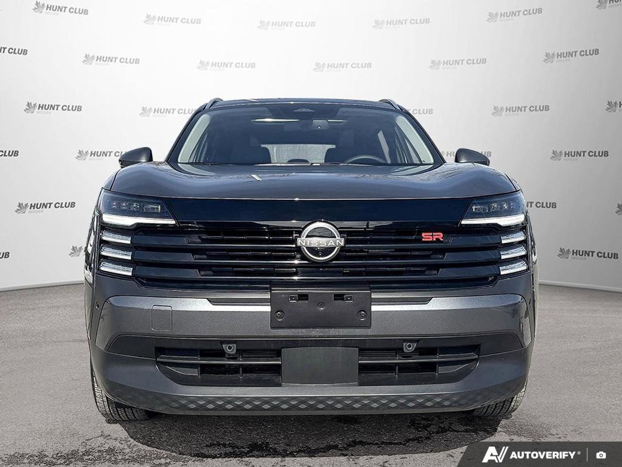 2025 Nissan Kicks SR Photo