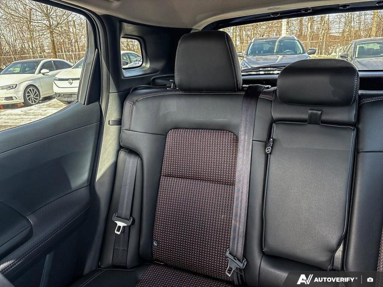 2025 Nissan Kicks SR Photo