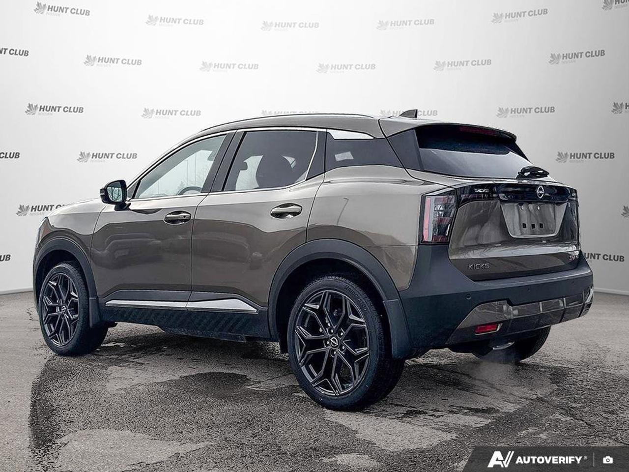 2025 Nissan Kicks SR Photo3