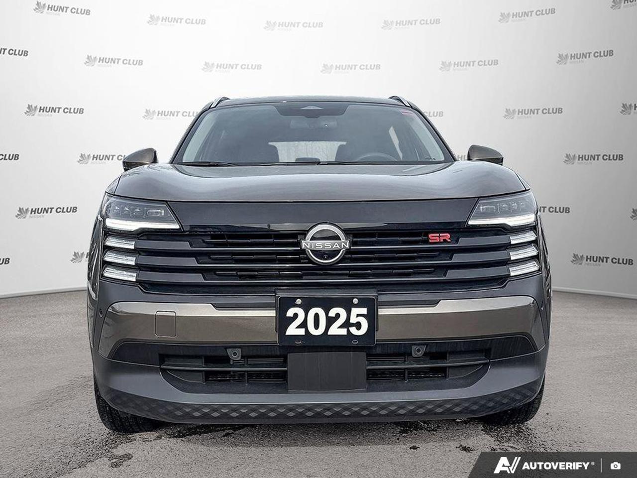 2025 Nissan Kicks SR Photo