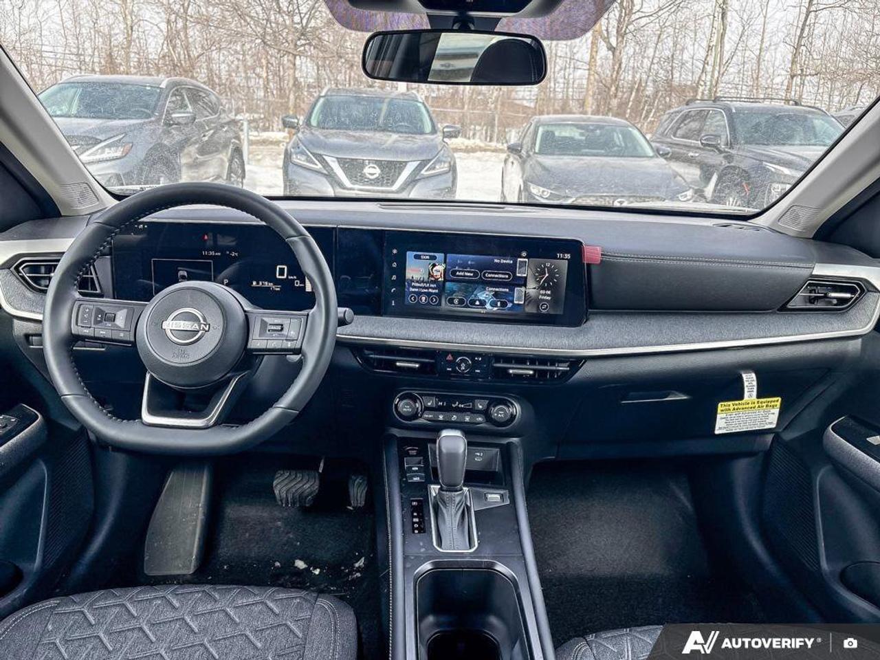 2025 Nissan Kicks SV Photo