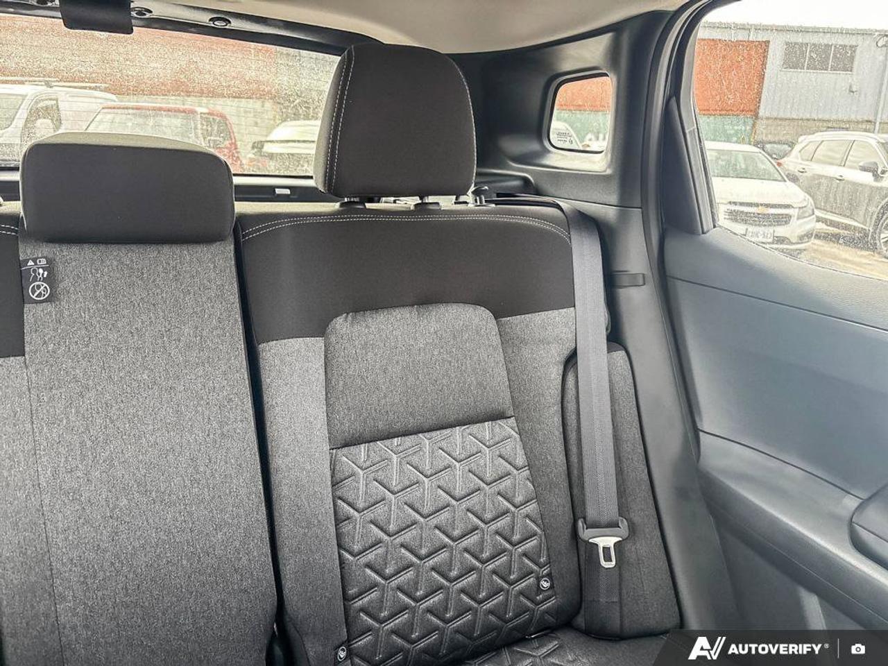 2025 Nissan Kicks SV Photo