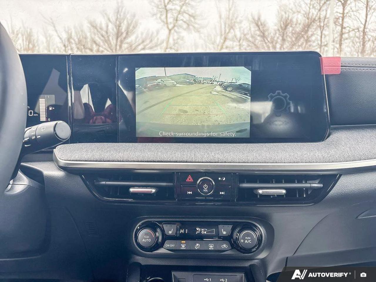 2025 Nissan Kicks SV Photo