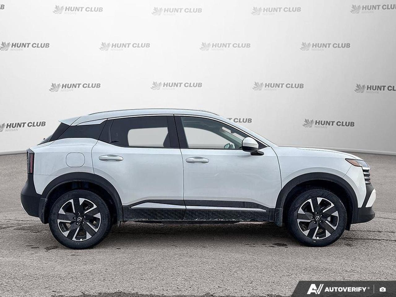 2025 Nissan Kicks SV Photo